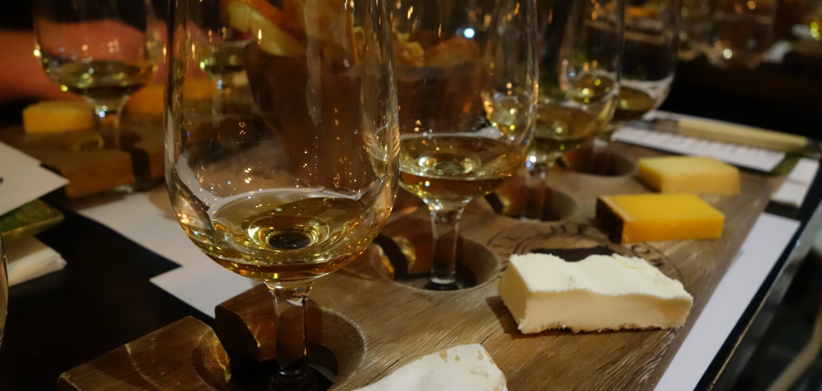Four cheeses, four whiskeys, a perfect tasting,